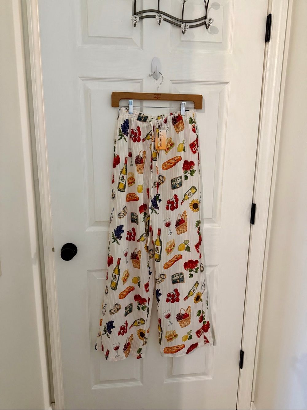 Farmers Market Fruit & Picnic Print Pants